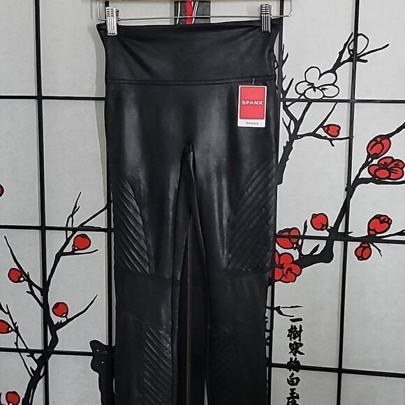 Spanx nwt Faux Leather Moto Leggings - Picture 4 of 11